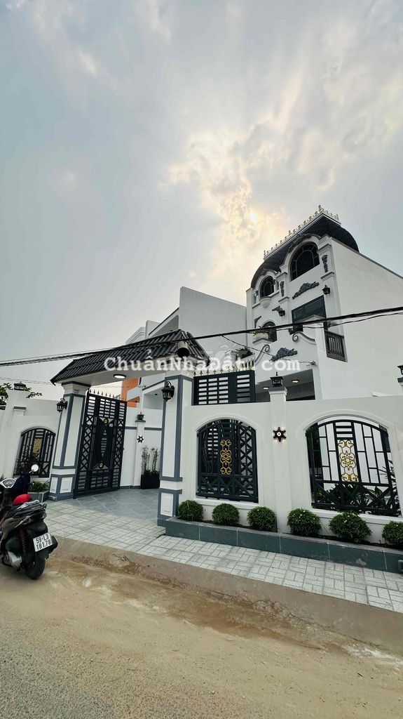 Nhà chính chủ! có sân vườn.sổ hồng riêng, mt đường