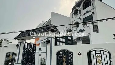 Nhà chính chủ! có sân vườn.sổ hồng riêng, mt đường