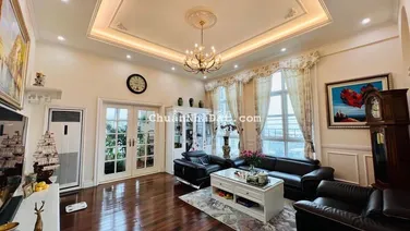 Bán CHCC Học Viện Quốc Phòng 3PN 136m2 view trực diện hồ tây giá 11 tỷ