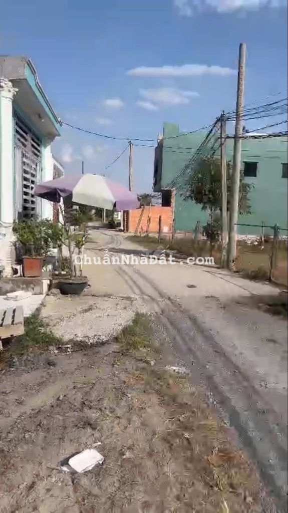 Xuất cảnh cần bán gấp đất thổ cư 5x18, đường xe tải, Mỹ Hạnh, Long An