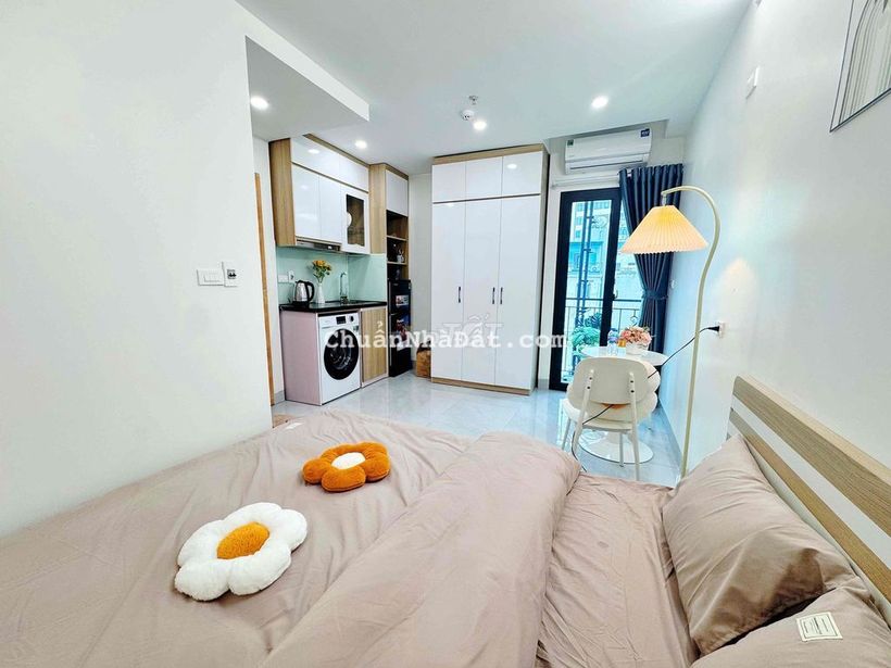 CCMN MỚI BAN CÔNG, FULL ĐỒ Ở LUÔN PHỐ ĐÊ LA THÀNH