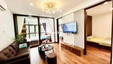 Tập thể lô góc Huỳnh Thúc Kháng, ô tô đỗ cửa, 80m2, 3 PN KK, full NT