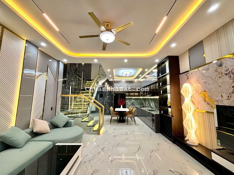 BÁN NHÀ 3 TẦNG HIỆN ĐẠI GẦN SIÊU THỊ AONE ,HOÀ XUÂN , ĐÀ NẴNG