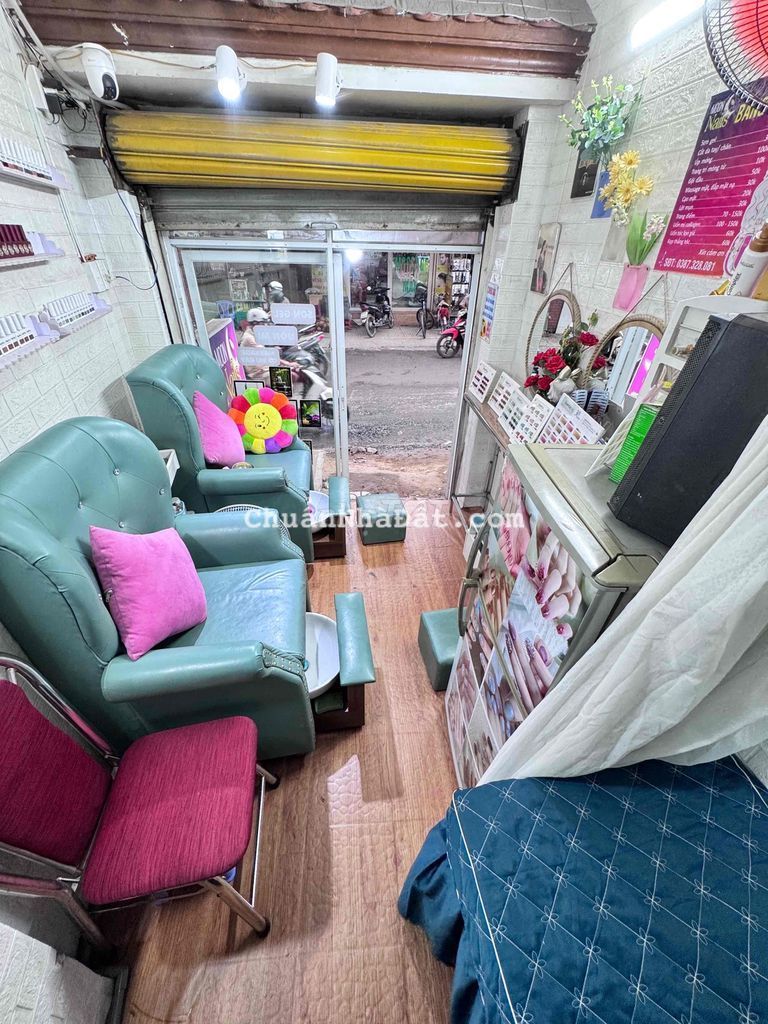 gò vấp sang gấp tiệm nails