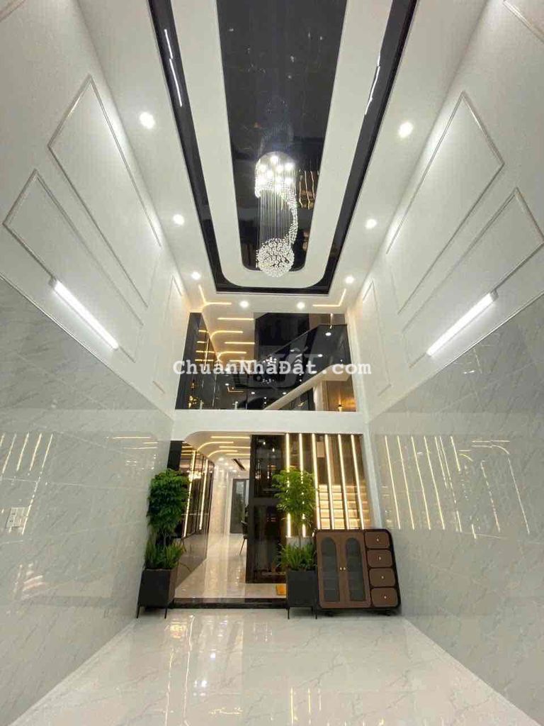 Tân Hoà Đông -Q6-4x18 -5tầng hẻm 8m Thang Máy Nội Thất Xịn Xò - 8tỷ