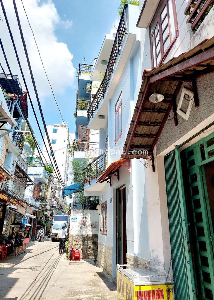 Chủ bán gấp nhà DT 55m, gần Hàng Xanh, chỉ nhỉnh 6t, Phường 21, BT