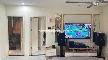 cần bán căn hộ 17T10 phố nguyễn thị định , view hồ DT78m2, 2PN, sổ đỏ