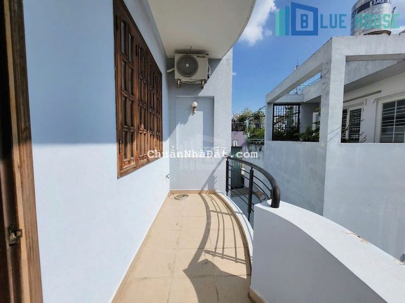 Chính chủ cho thuê CHDV Ban Công Full nội thất. Ngay ĐH Bách Khoa Q10