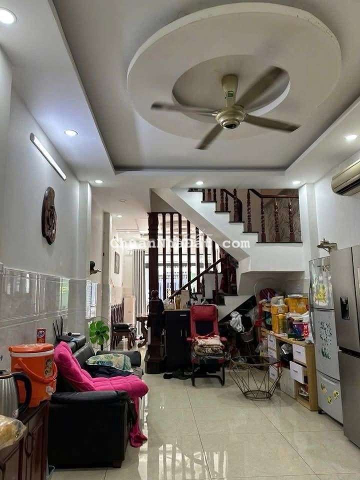 Nhà Phố 3 Tầng, 4Pn, 68m2, Đường 359, Phước Long B, Q.9 Chỉ 6,35 Tỷ.