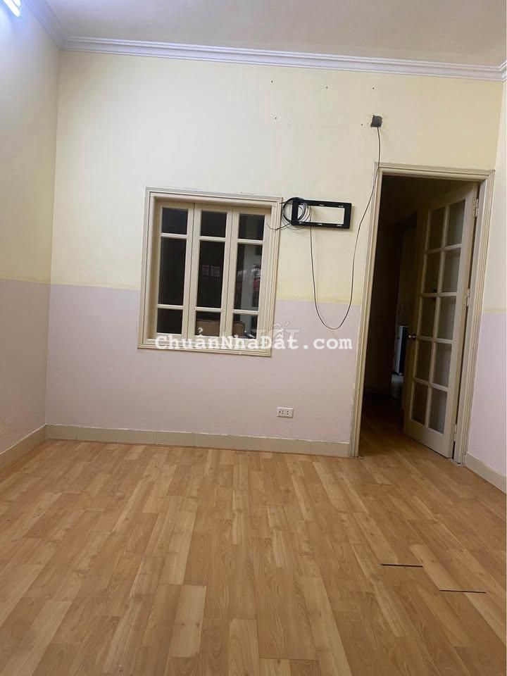 Cho thuê tập thể tầng 1 ngõ 203 Kim Ngưu - 80m2 - 3 ngủ - 9 triệu
