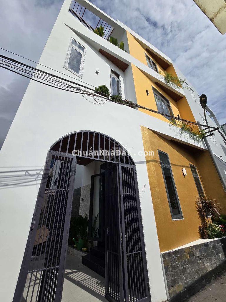 Siêu phẩm sau lưng mặt tiền Trường Chinh. 70m2. 3pn. Giá 4ty650