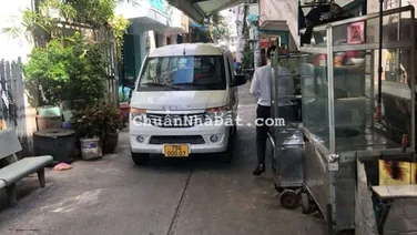 ĐẤT GÓC 2 MT HẺM THÔNG 6M XE HƠI LẠC LONG QUÂN