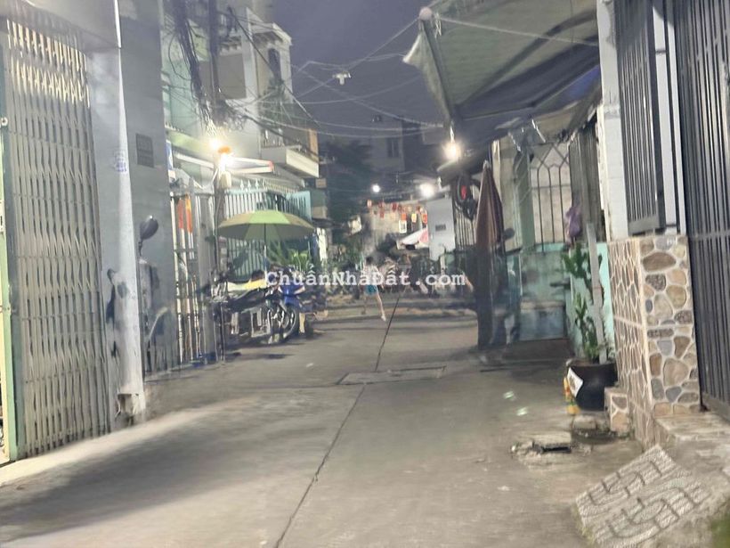 Bán Nhà Khu Hoà Bình , Giáp Quận 11 – 2 Tầng – ( 74,5m2 )- Q. Tân Phú