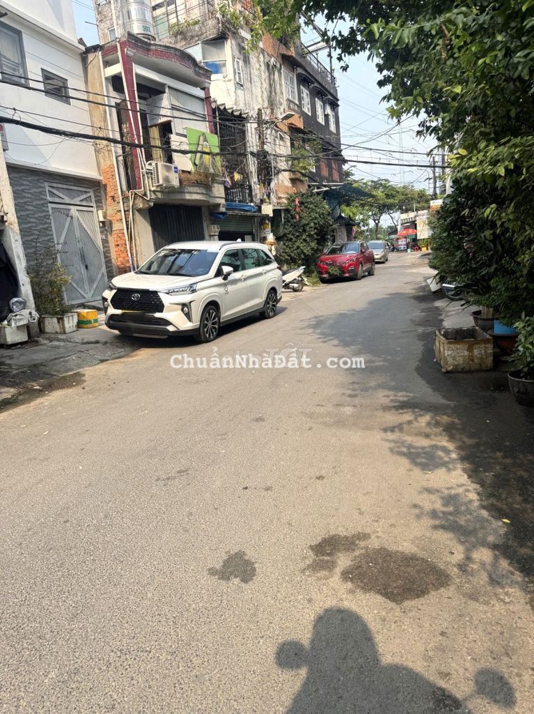 Bán Nhà Mới 2 Tầng Linh Xuân – Hẻm Xe Hơi, Nội Thất Đẹp 2PN Vào Ở Ngay