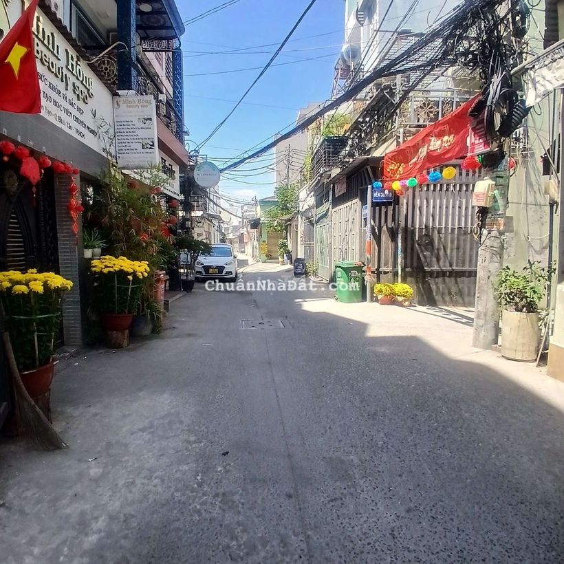 7 tỷ 700 thương lượng, nhà mới 5 tầng, đường 7 mét, dt: 4,5 × 14,7