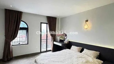 Căn Hộ Ban Công Máy Giặt Riêng Full Nội Thất Ngay Toà Nhà Viettel, Q10