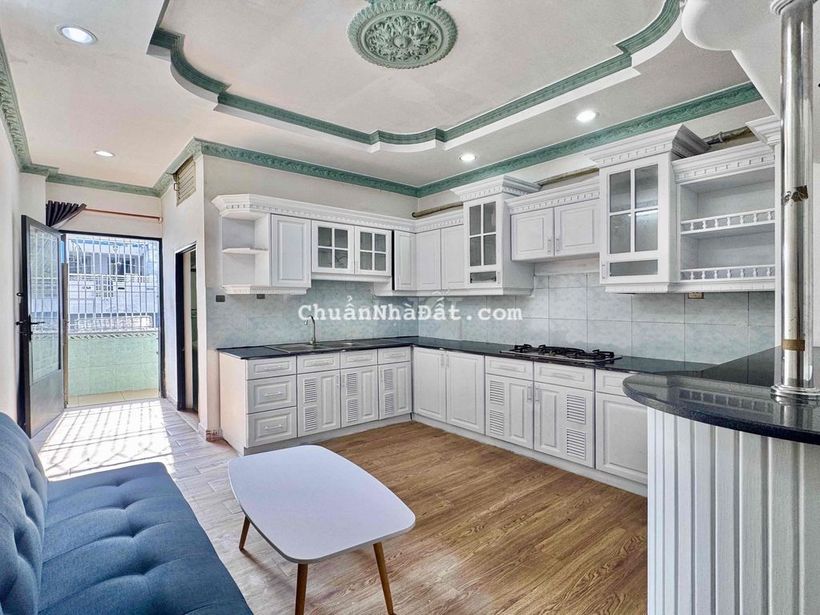 Căn hộ full nội thất bếp cực lớn có máy giặt riêng trung tâm Q10 - Q11