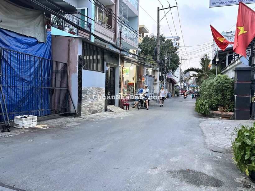 NHỈNH 5T - 52M2 - TRỆT 2 LẦU ST - VÀI BƯỚC LÊN Ô TÔ - GẦN EMART 2