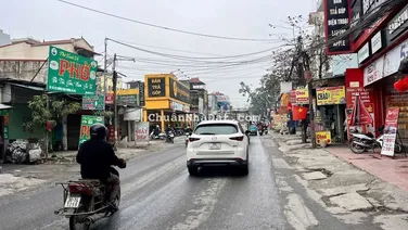 Bán Nhà Ở, phố Xuân Phương - Hai mặt thoáng mở cửa - Sân để xe riêng