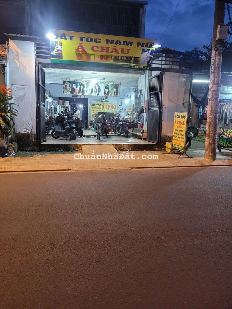 NHÀ MT VITRI ĐẸP KHU VỰC KD 6X18 GẦN GALAXY SÁTKHU DC AN SƯƠNG GIÁP GV