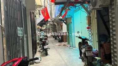 Q.5 - DT ĐẸP 88M2 - CHỈ 9.x TỶ - NHÀ CŨ TIỆN XÂY MỚI HẺM 4M TRƯỚC NHÀ