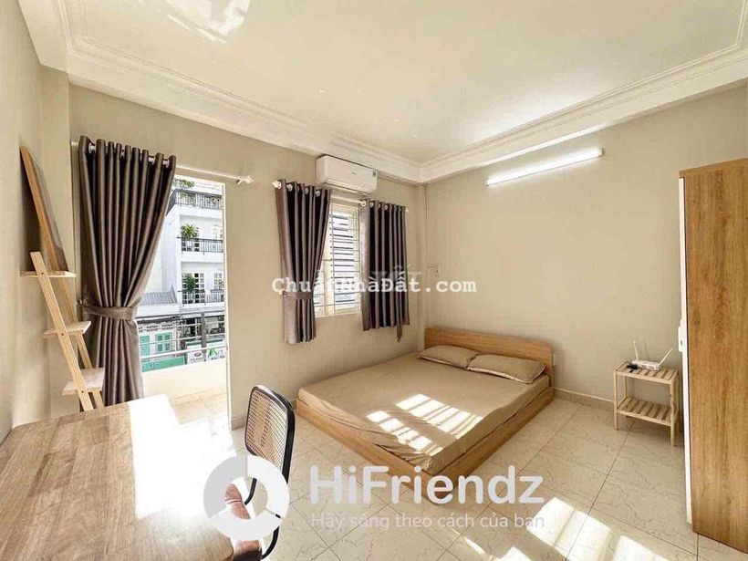 Cho Thuê Phòng Trọ Ngay Lòng Quận 1 - Gần Chợ Tân Định - Ban Công Lớn