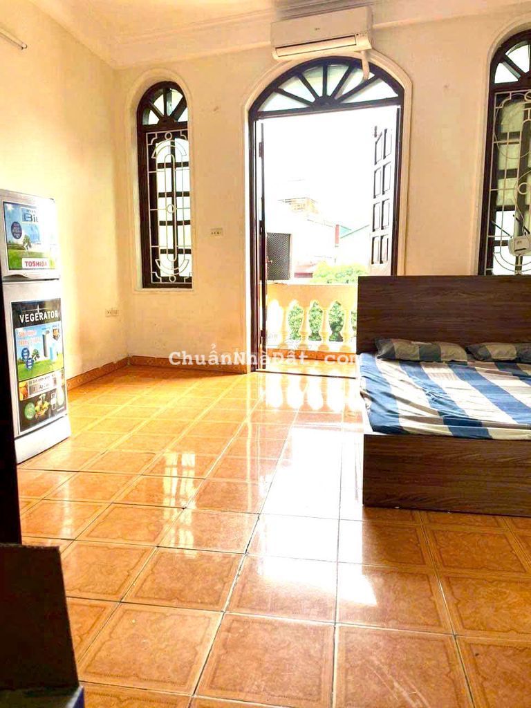 Phòng trọ khép kín có ban công,ngõ ô tô, full đồ tại Trần Khát Chân
