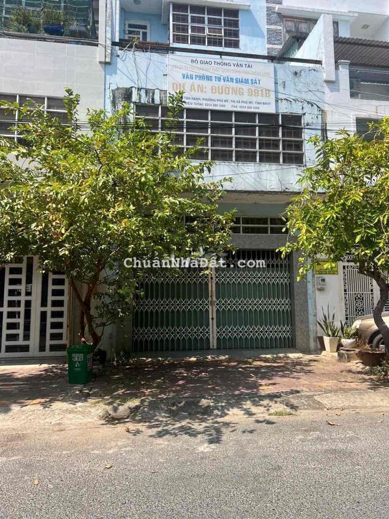 Cần bán nhà trung tâm Phú Mỹ