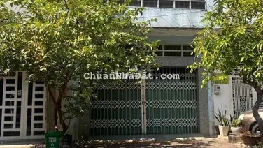 Cần bán nhà trung tâm Phú Mỹ