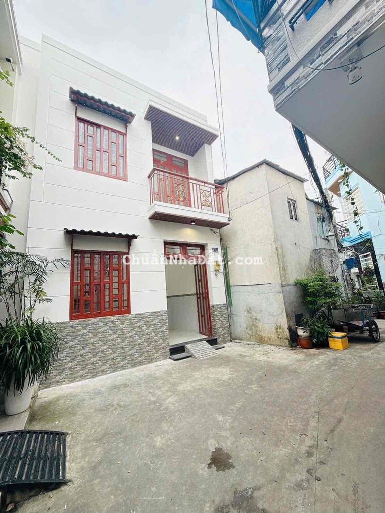 Nhà đẹp giá rẻ sổ hồng riêng dọn vào ở ngay