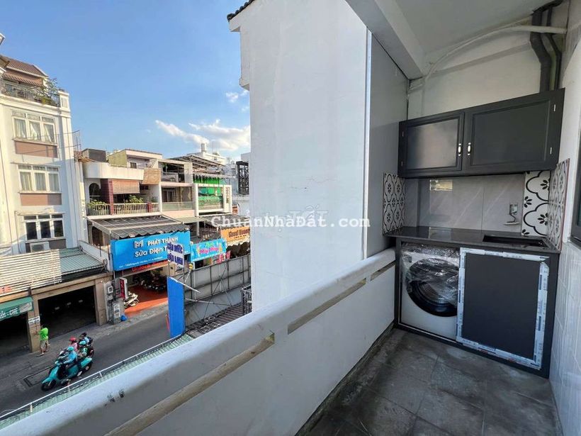 Tách bếp - Ban Công - Máy Giặt Riêng - New