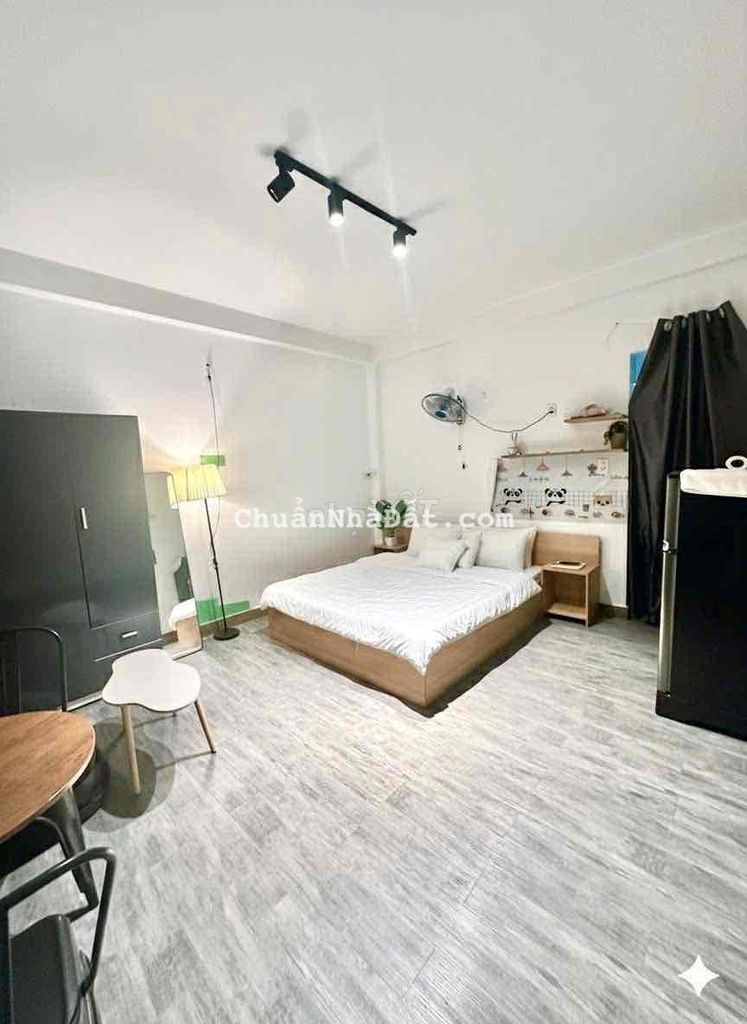 Cho thuê căn hộ phòng ngủ riêng biệt view ban công thoáng full nội thấ