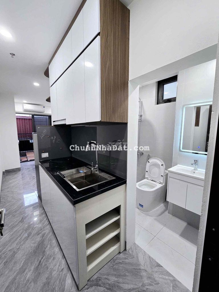 Nhà mới ngay Yên Hòa thiết kế hiện đại nhiều phòng siêu thoáng ở luôn