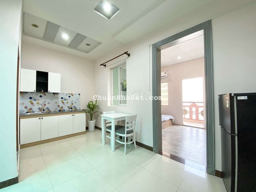 CHO THUÊ CĂN HỘ 1 PHÒNG NGỦ BAN CÔNG SIÊU THOÁNG - FULL NỘI THẤT