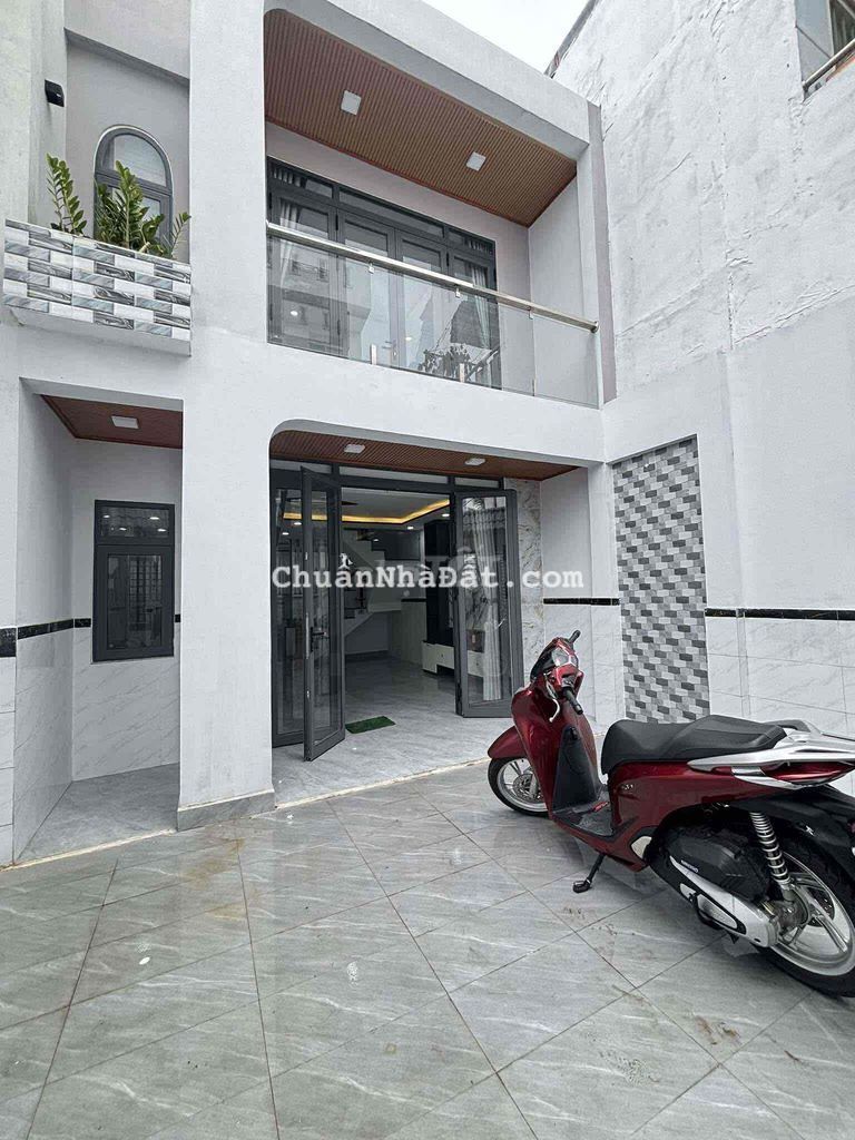 BÁN NHÀ 2 TẦNG MỚI ✔️ 100 M2 🚘 HẺM XE TẢI 📍 CẠNH CHỢ TĂNG NHƠN PHÚ B