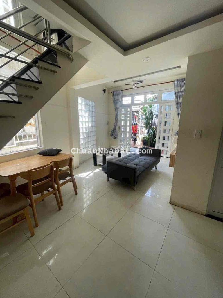 Trệt 2 lầu 4*10; 3pn 3wc đg 6m full noij thất