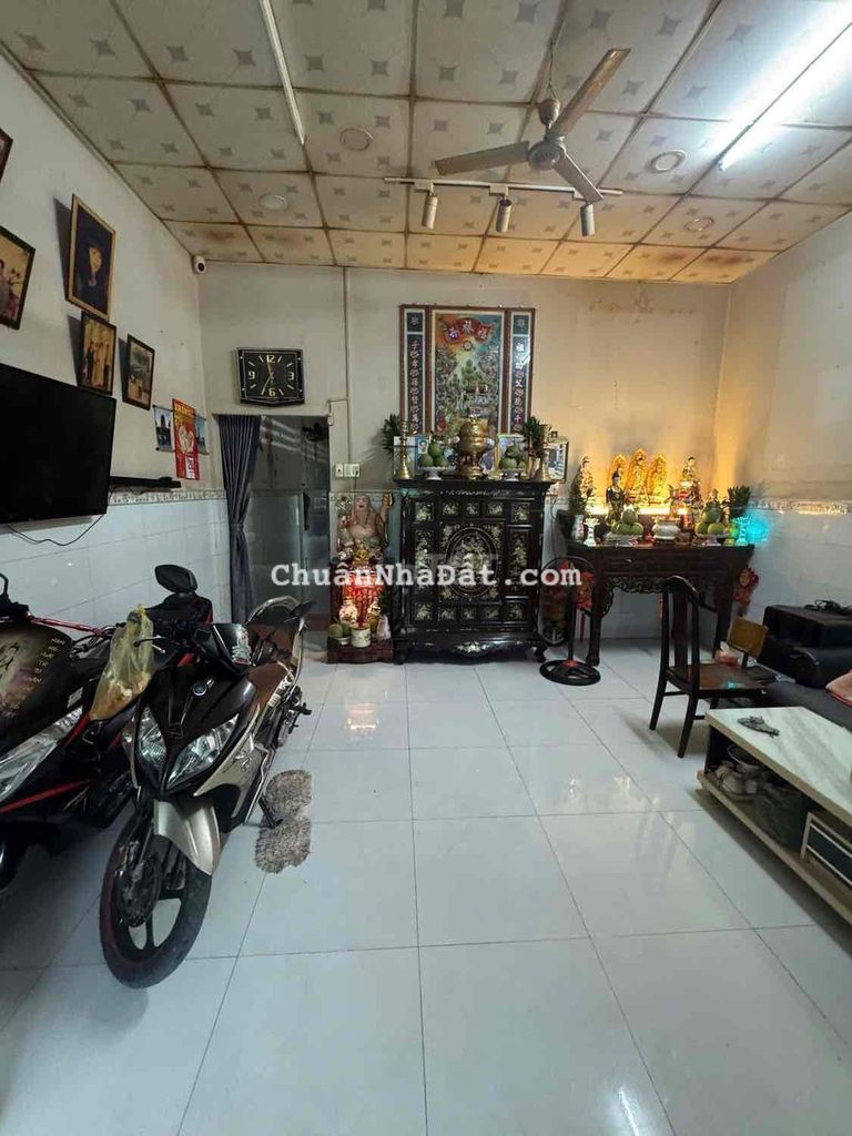 BÁN GẤP GIÁ QUÁ RẺ NHÀ HOÀNG HẢO