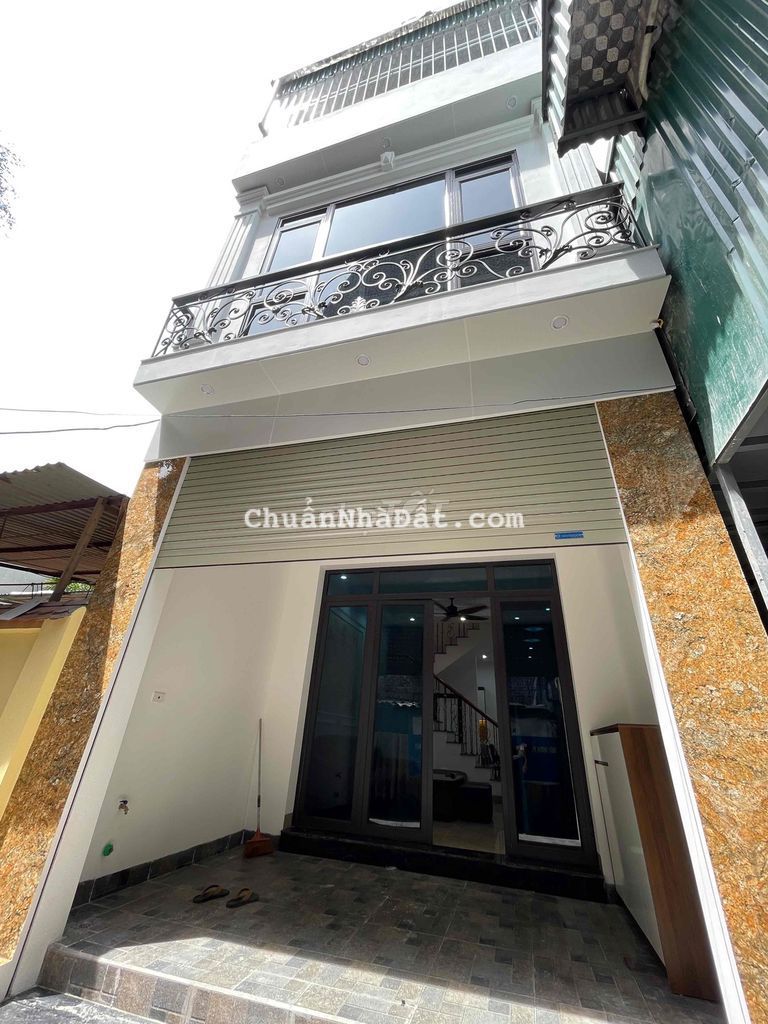 Cho thuê nhà riêng ngõ 49 Thuý Lĩnh