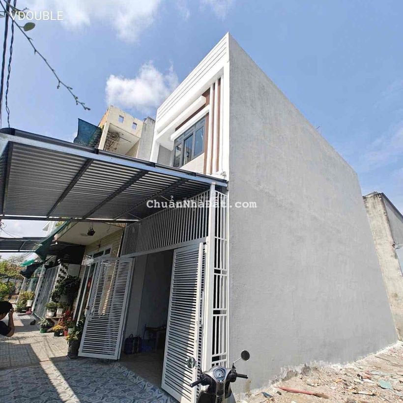 Nhà Trệt Lầu Mới 100% Hẻm 115 Cmt8 ( 3pn ,2wc )?