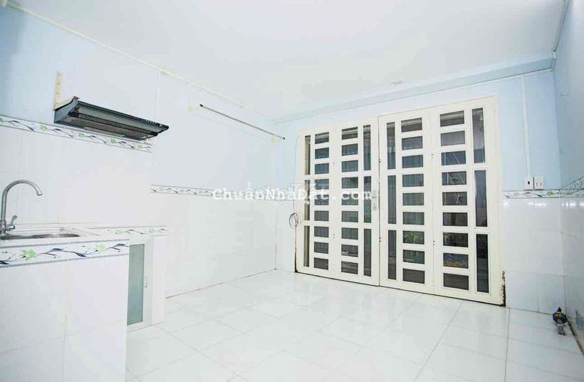 nhà hem 118 Bùi Văn Ba gần khu chế xuất Tân thuận