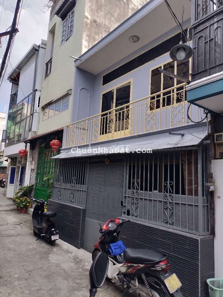 Cho thuê nhà hẻm 378 nvq. 5m x 10m. 1 lầu. 2pn. 2wc. Giá 5tr