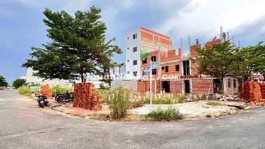 BÁN NHANH NỀN 6x19m KHÔNG VƯỚN CỐNG TỤ ĐIỆN GIÁ SANG TÊN 1tỷ820