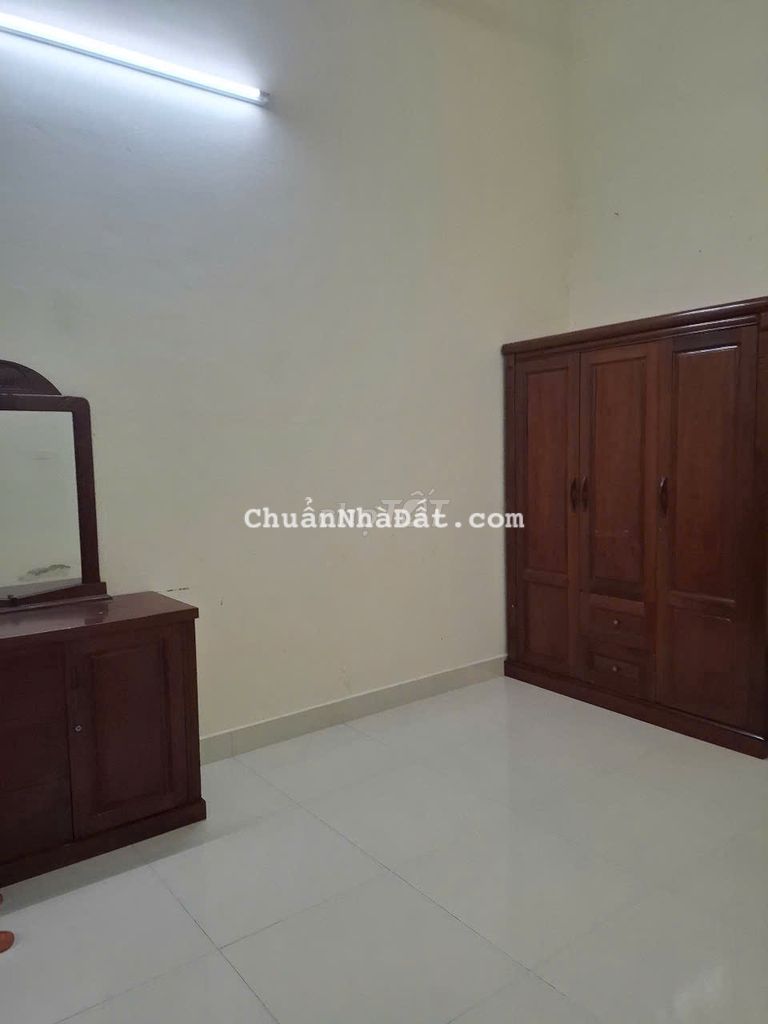 Cho thuê nhà 40 m2, 1PN, MỚI , SẠCH ĐẸP, đủ đồ CB giá 5 tr/th