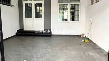 Cho thuê nhà 2pn Hiệp Thành 3 ngay công viên