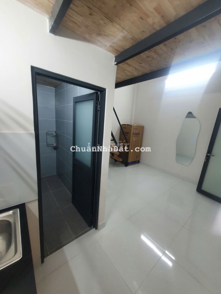 Phòng Full Nội Thất Cao Cấp Cực Thoáng Lê Văn Việt