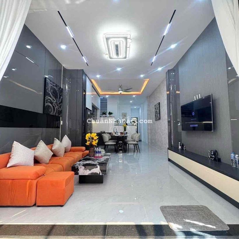 71M2 NHÀ 2 TÂNG KIỆT OTO CÙ CHÍNH LAN FULL NỘI THẤT