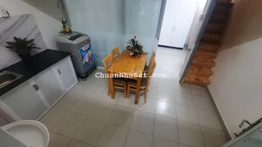 Căn hộ 2 phòng ngủ, full Nội Thất cạnh chợ Hoàng Hoa Thám