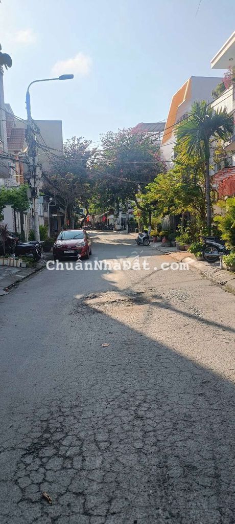 Nhà khu phố du lịch biển, sông