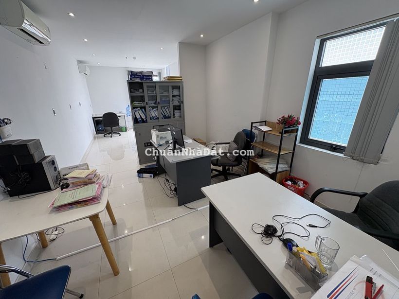 Cho thuê văn phòng 35m2 trung tâm Quận Hải Châu, gần Cầu Sông Hàn
