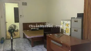 Cho thuê tập thể tầng 2 ngõ 741 Giải Phóng - 60m2 - 2 ngủ